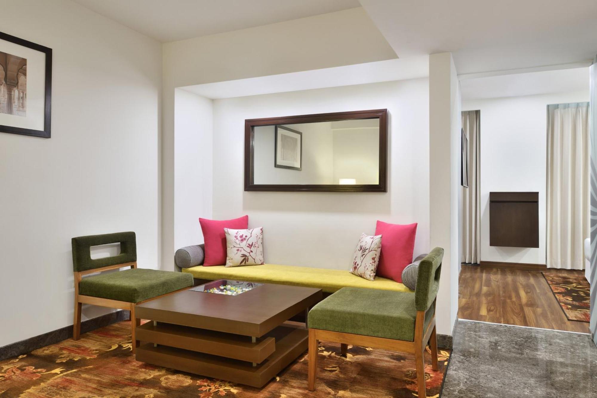 Four Points By Sheraton Jaipur, City Square Extérieur photo