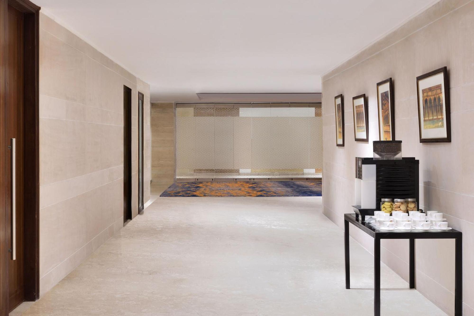 Four Points By Sheraton Jaipur, City Square Extérieur photo
