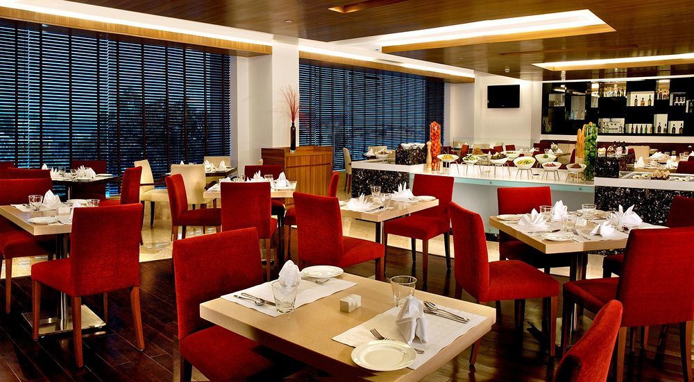 Four Points By Sheraton Jaipur, City Square Extérieur photo