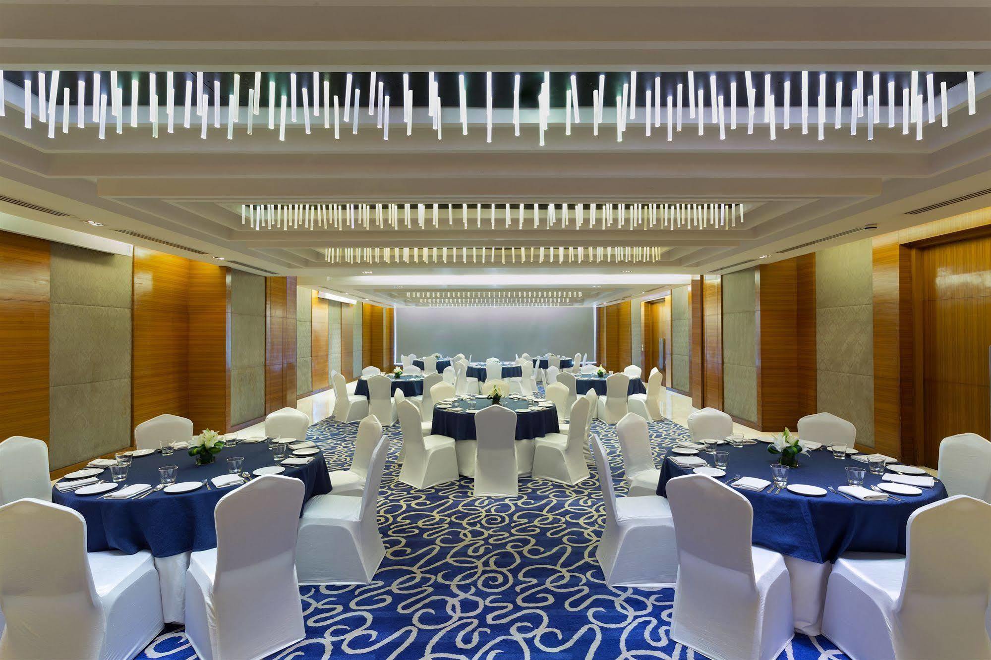 Four Points By Sheraton Jaipur, City Square Extérieur photo